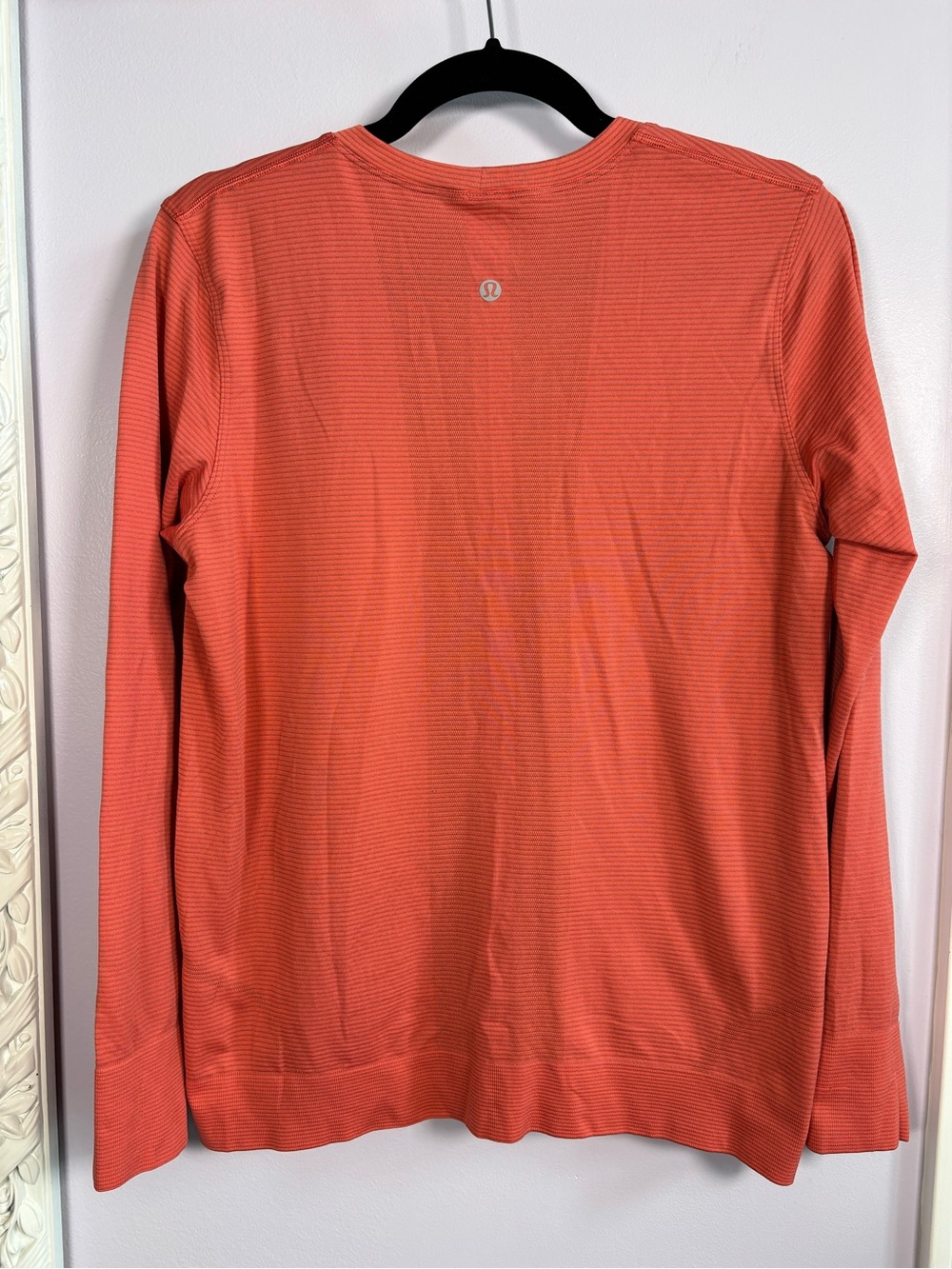 lululemon athletica Women's Swiftly Relaxed Crewneck Long Sleeve 8/10 - Picture 5 of 5